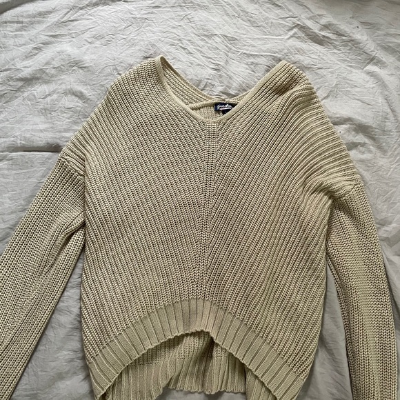 Sweater - Picture 1 of 1